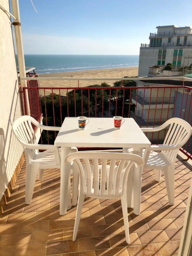 Residence Cristallo Lignano Sabbiadoro Exterior photo